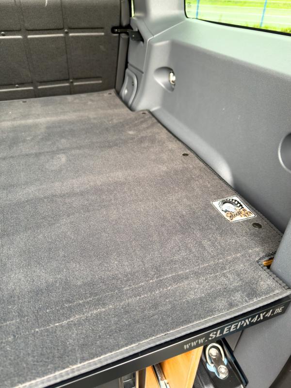 Ineos Grenadier - Traveller Station Wagon